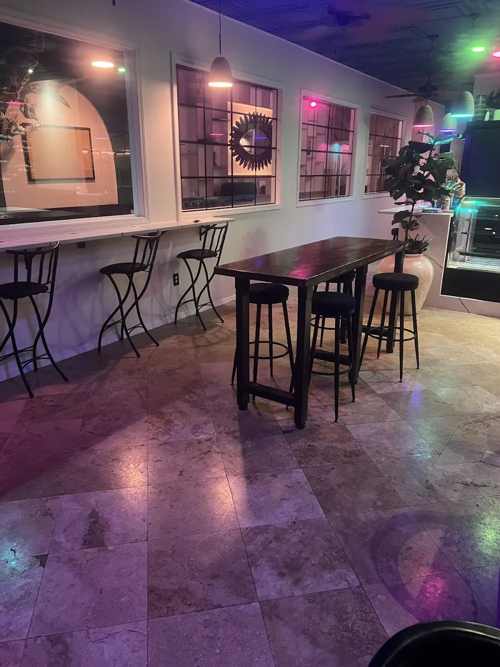 Cara's Cat Cafe cat cafe in Destin - interior