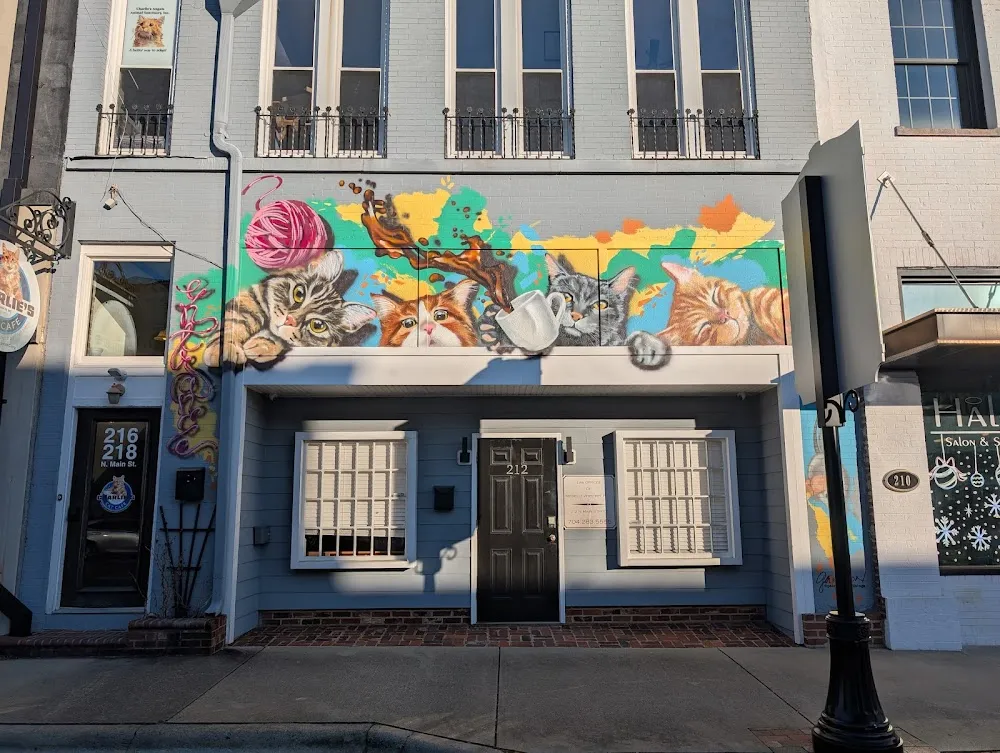 Charlie's Cat Cafe cat cafe in Monroe - interior