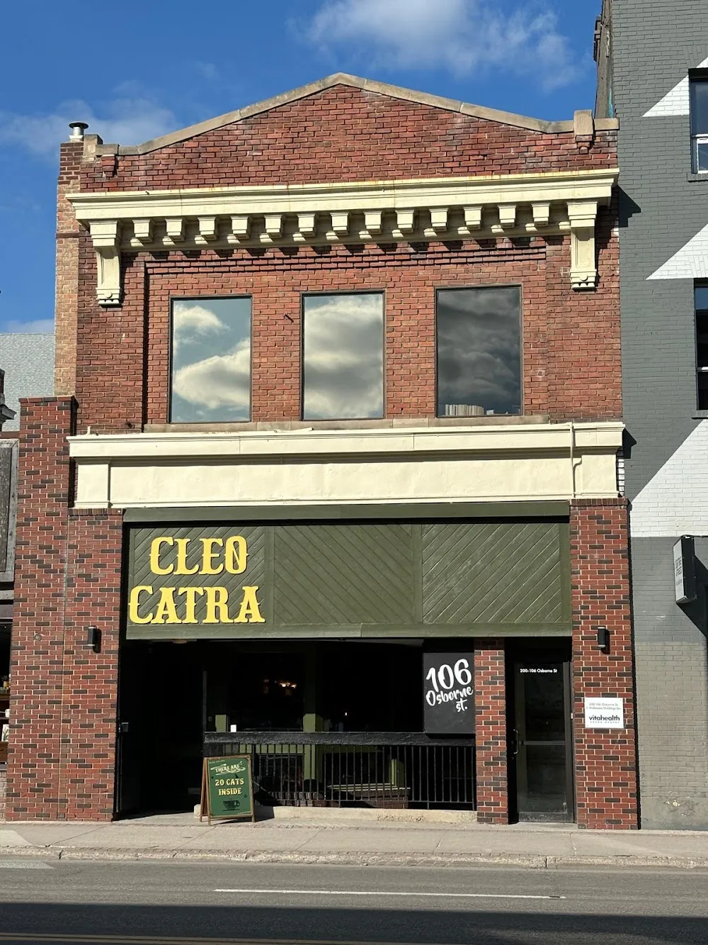 Cleocatra Café - Cat Cafe/ Osborne Village cat cafe in Winnipeg - interior