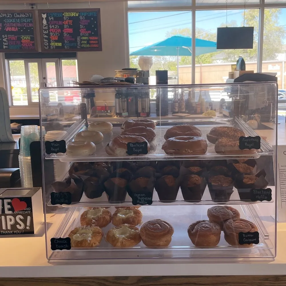 Crossroads Café cat cafe in Nashville - interior