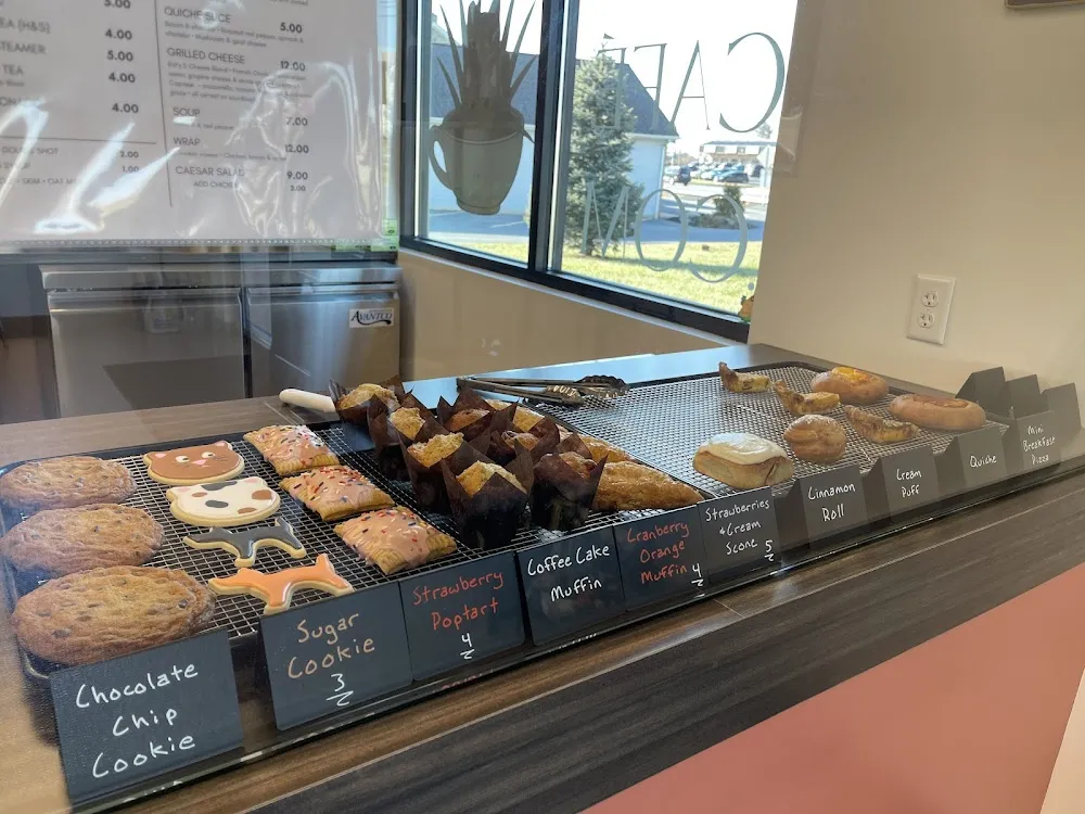 Kitt's Café & Gandalf's Garden cat cafe in Blandon - interior