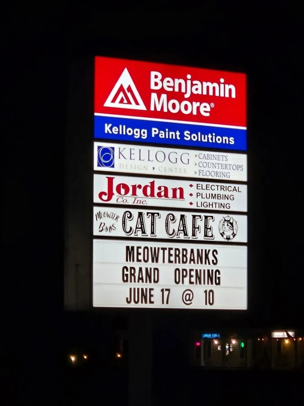 Meowter Banks Cat Cafe cat cafe in Kitty Hawk - cats