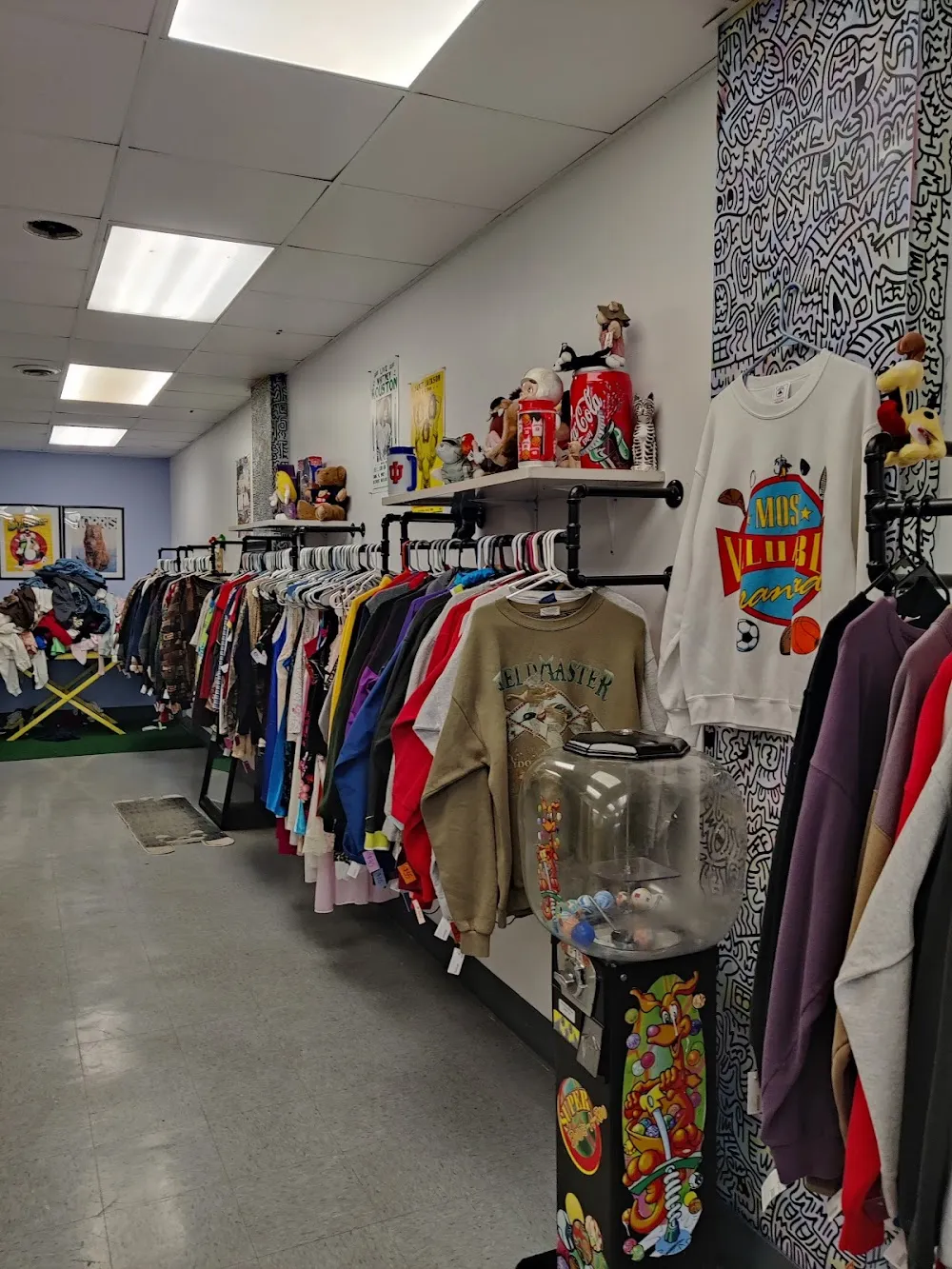 The Cat’s Closet cat cafe in Bloomington - interior